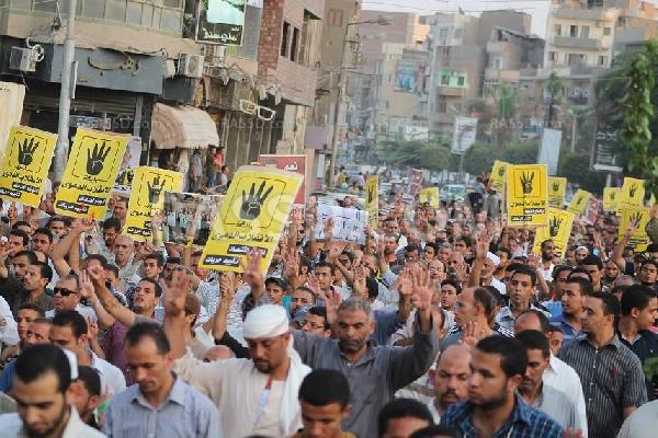 بالصور.عشرات الآلاف ينتفضون لرفض الانقلاب بالفيوم