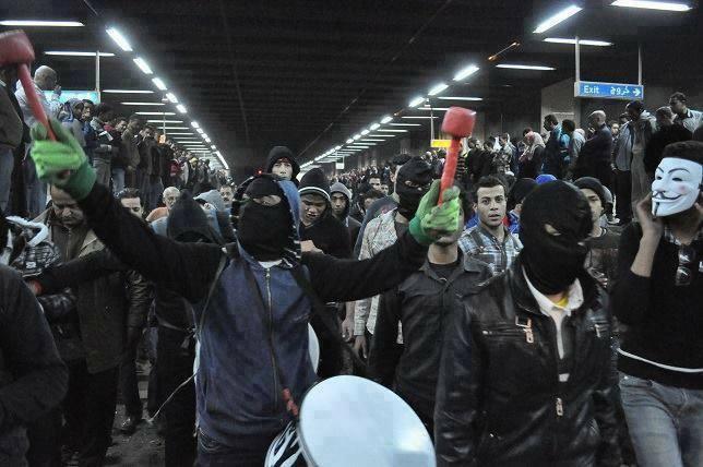 الانقلاب يقرر ..التظاهر ضد “مرسي” حلال و ضد”السيسي” جريمة