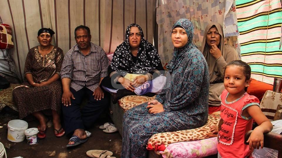 أهالي تل العقارب.. 50 أسرة مصرية تعيش في مخيمات اللاجئين