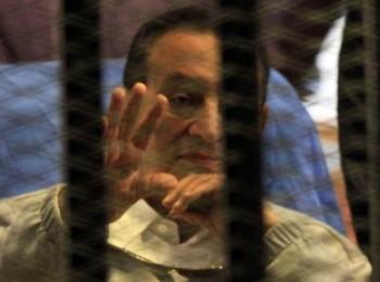 محامي المخلوع يهاجم نشر تسجيلات له باليوم السابع