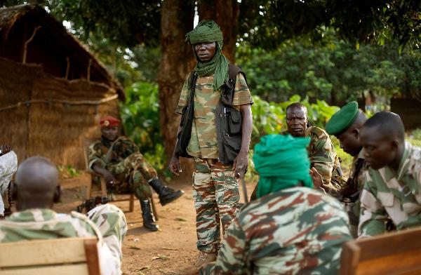 اختطاف 10 أشخاص غربي أفريقيا الوسطى