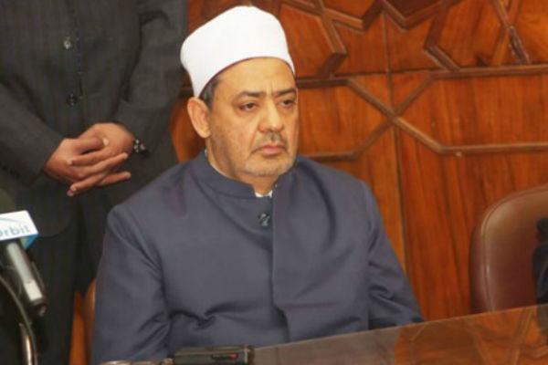 الأزهر يلغي إجازة السبت ويمنع الحديث في السياسة