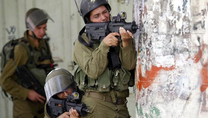 “إسرائيل” تسمح لجيشها بقنص ملقي الزجاجات الحارقة بالقدس