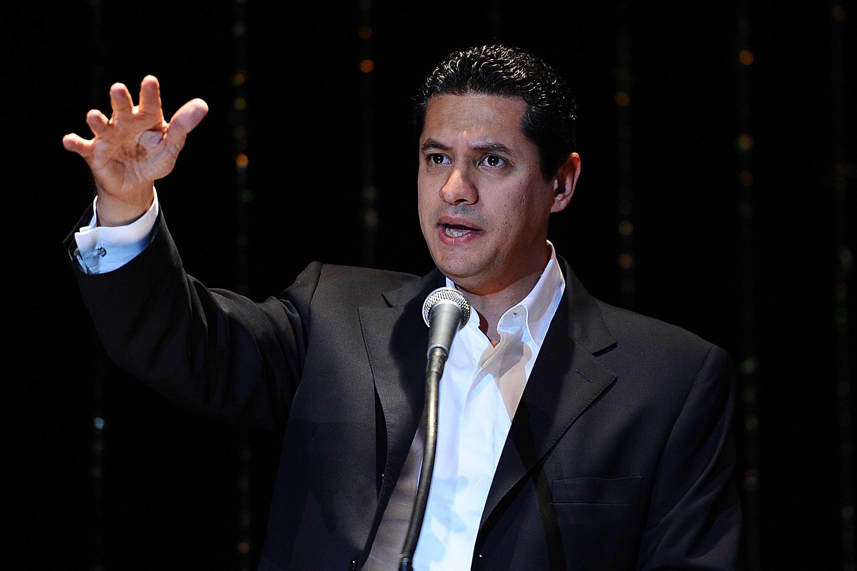 حِلْفٌ كَأكْلِ الميتة ! – عبد الرحمن يوسف