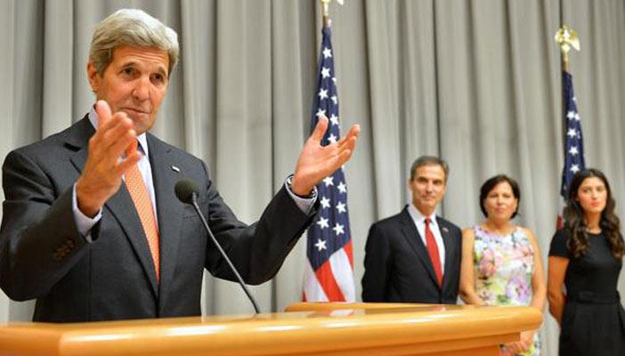 كيري بعد لقائه بـ”بن زايد”: نتحدث مع الحكومات التي تضيق على الحريات