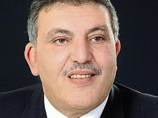 أحمد الوكيل لـ”رصد”: نقص الدولار فى السوق يدفع الأسعار إلى الزيادة