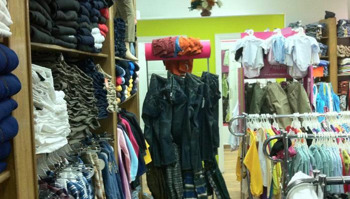 مواطنو سوهاج مستاؤون من ارتفاع أسعار الملابس