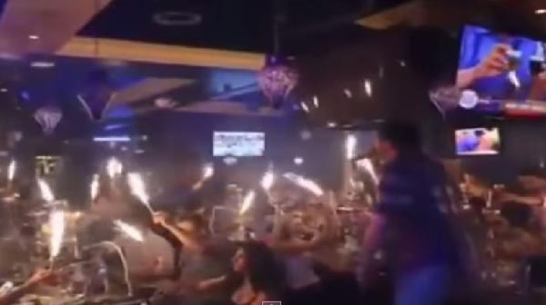 فيديو | خمارة في لبنان تنظم حفلاً غنائيًا ضد “داعش”