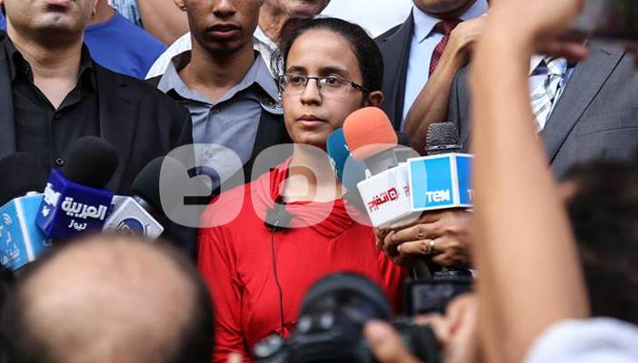 بالصور.. “طالبة الصفر”: أقف على أرضية صلبة ولن أتنازل عن حقي