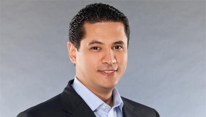 حوار افتراضى بين “سلمية” و”كلاشينكوف”