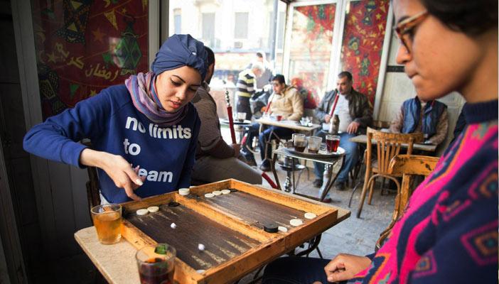 أوبن ديموكراسي: شباب مصر يرفع شعار “لن أعيش في جلباب أبي”