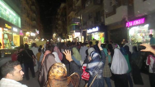 تظاهرة منددة بارتفاع أسعار الماء والكهرباء في طنطا