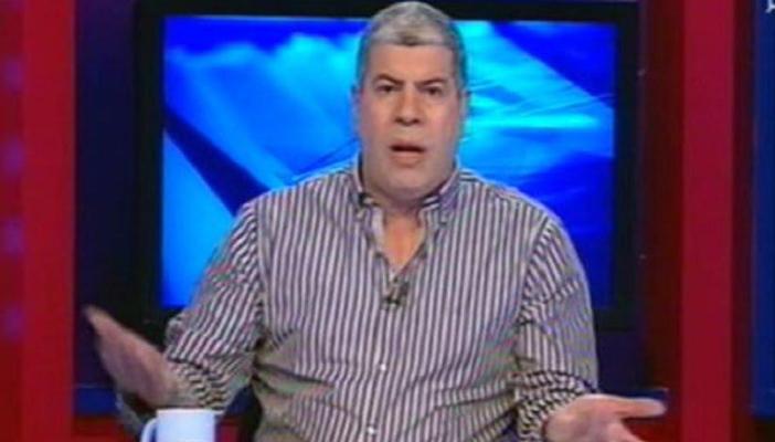 بالفيديو.. شوبير يقطع مكالمة متحدث الإسماعيلي بسبب حرق قميص الأهلي