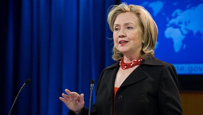 كلينتون: الدستور لا يحظر على المسلم تولي رئاسة أميركا