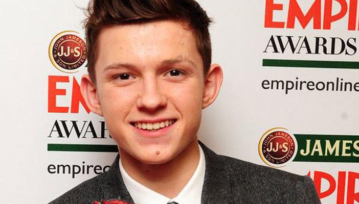 بطل فيلم “الرجل العنكبوت” الجديد طالب ثانوي