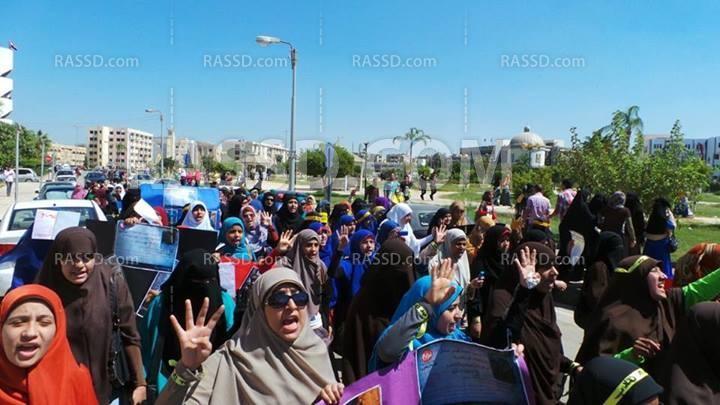 لليوم الرابع مسيرات حاشدة بجامعة الفيوم ضد الانقلاب