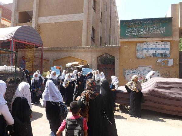 احتجاجات لطالبات المعاهد الأزهرية بشبين القناطر