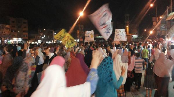 مسيرة ليلية في البحيرة رفضًا للانقلاب