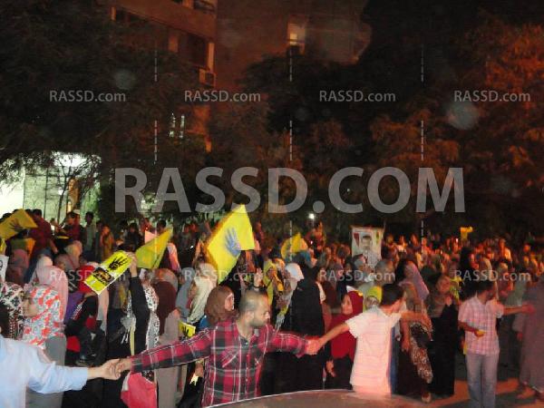 رافضو الانقلاب يجوبون شوارع المعادي