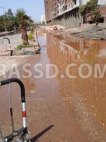 شوارع أسوان تغرق بمياه الصرف الصحي