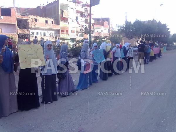 وقفة طلابية في أنشاص الرمل تطالب بالإفراج عن المعتقلين