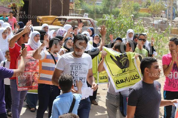 البلطجية يفرقون مسيرة لطلاب مدرسة بكفر الدوار