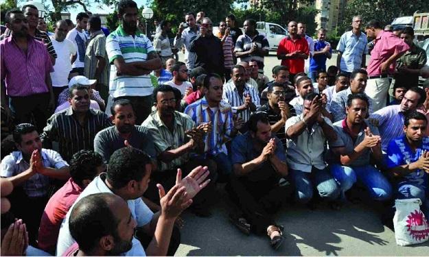 انتفاضة عمالية ضد “أبو عيطة”ودعوات للاعتصام أمام الوزراة