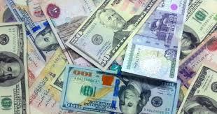 توقعات بخفض سعر الجنيه أمام الدولار خلال أيام