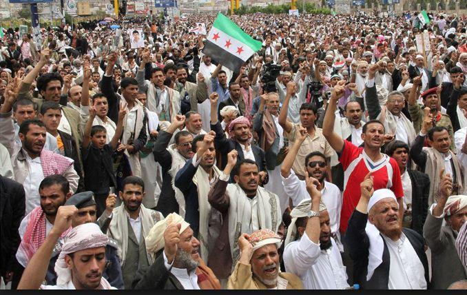 تظاهرة لشباب اليمن لطرد الحوثيين من صنعاء