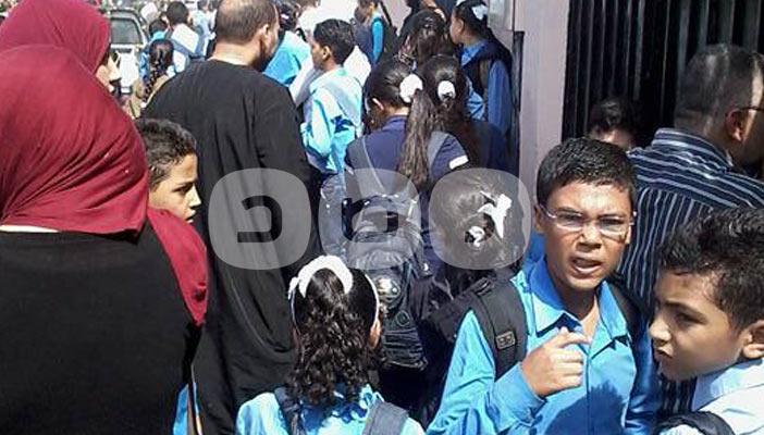 عودة نظام “الفترتين” يثير غضب أولياء أمور تلاميذ دمياط