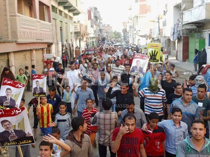 مسيرة رافضة للانقلاب تجوب “حوش عيسى”