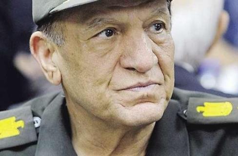 بالفيديو..خبير عسكري يهدد عنان بالمحاكمة