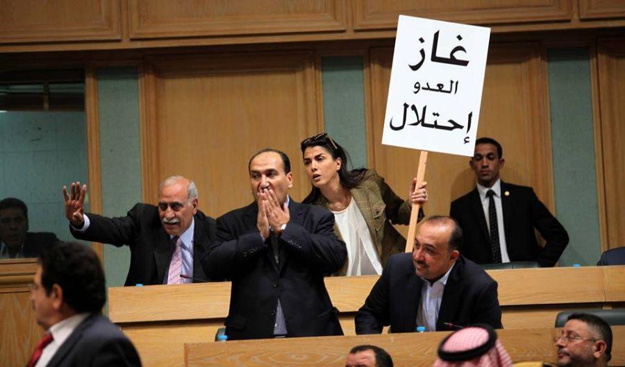 غاز العدو إحتلال – بشار طافش