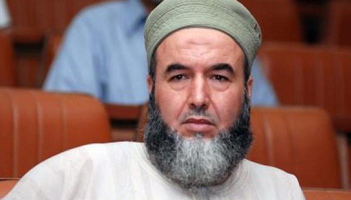 “لوموند”: عودة إسلاميي الجزائر إلى الواجهة تغضب خصومهم