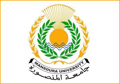 أفراد الأمن بجامعة المنصورة يهاجمون طلاب ضد الانقلاب