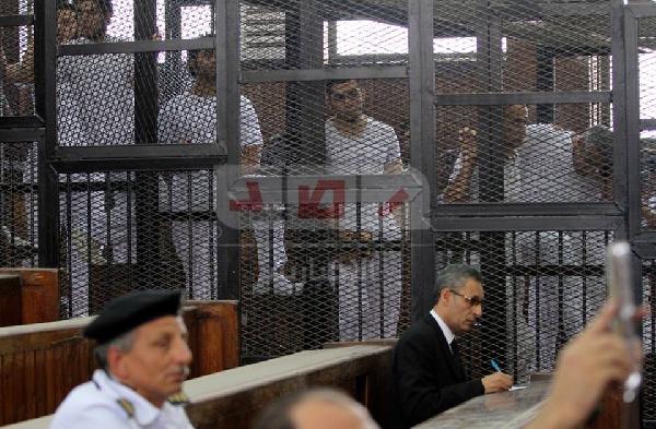 إضراب 3 من صحفيي “خلية الماريوت” عن الطعام