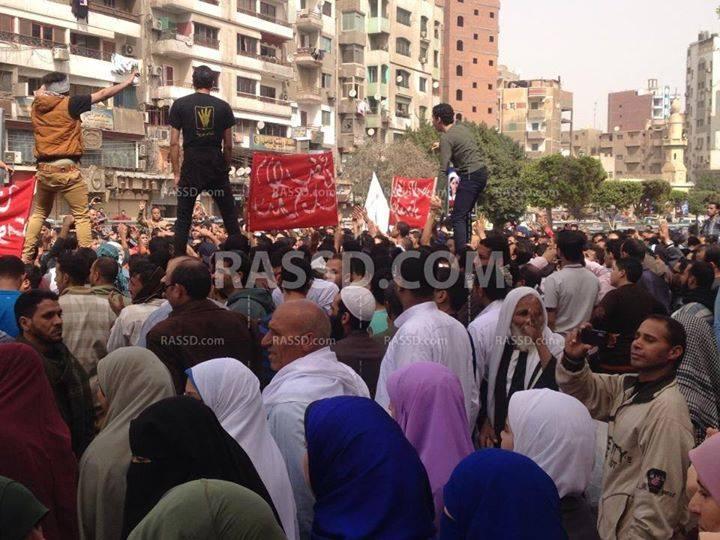 مناهضو الانقلاب يخرجون عقب صلاة العيد والأمن يعتقل عددًا منهم