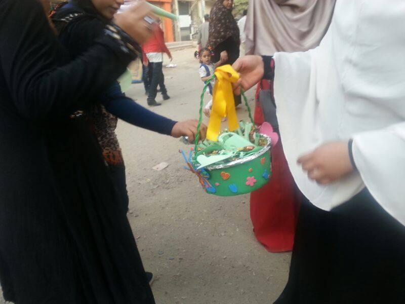 “كلنا واحد” حملة للشهداء والمعتقلين بأول أيام العيد في أسيوط