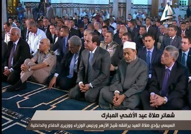 عائشة الشاطر:”هو فيه تلميذ هيرجم أستاذه”