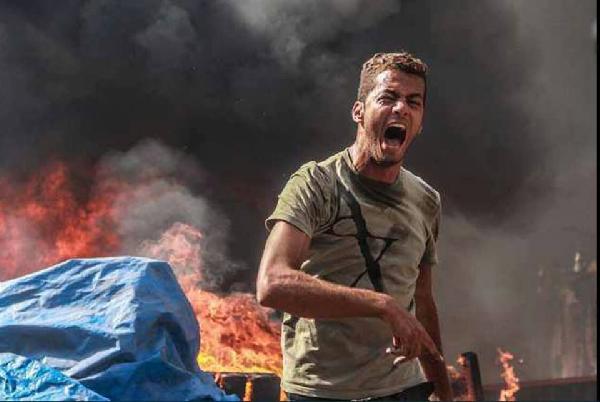 الداخلية تعتقل الناشط أنس شرف من مسيرة القصر العينى اليوم