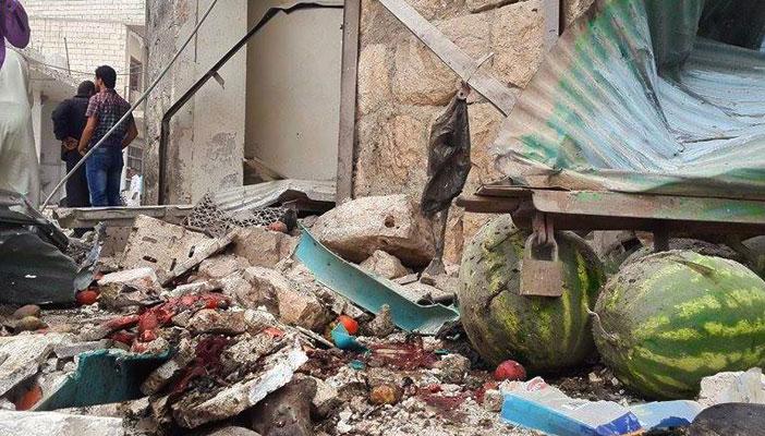 10 قتلى جراء استهداف طيران النظام السوري سوقًا شعبية بحلب