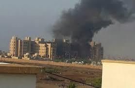 “تنظيم الدولة” يتبنى تفجير مقر إقامة الحكومة اليمنية بعدن