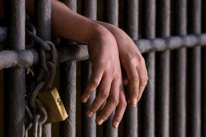 مسئول ليبي: حكومة محلب وعدت بإطلاق سجناء ليبيين في القاهرة