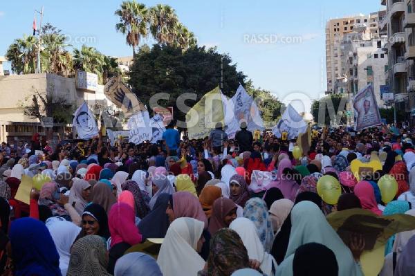 بالصور..انتفاضة “غير مسبوقة” بجامعة الأسكندرية ضد الانقلاب