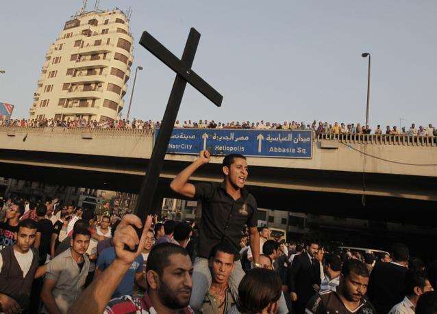 ماسبيرو لحقوق الإنسان: الكنيسة تتنكر لشبابها ثم تستغلهم لمصالحها