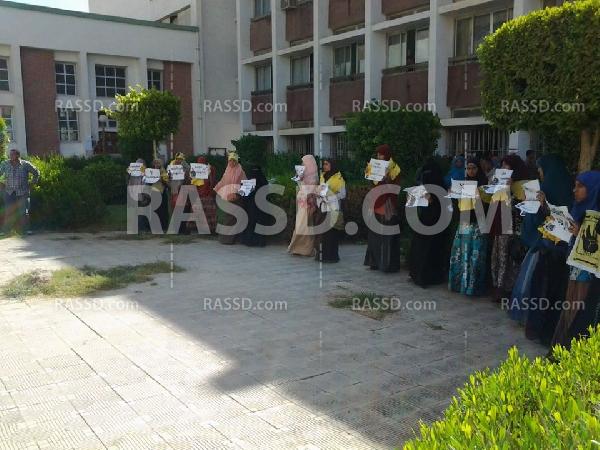 الآن..وقفة لطلبة المنيا تنديدًا بمقتل زميلهم في أحداث 6 أكتوبر