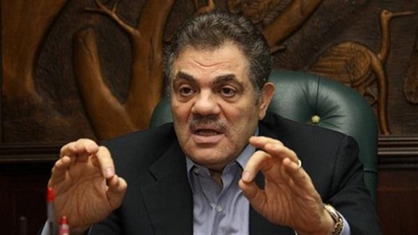 أبو شقة ينفى علمه باتفاق البدوى ومحلب لتأجيل برلمان العسكر