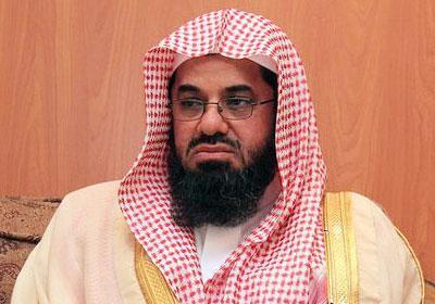 إمام الحرم المكي يهاجم تصريحات علي جمعة