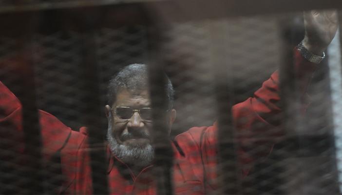 تأجيل محاكمة “مرسي” في قضية التخابر مع قطر لجلسة 25 أكتوبر