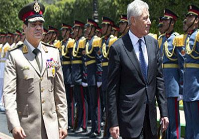 فاينانشيال تايمز: تعليق المعونة الأمريكية يضر بعلاقاتها بمصر